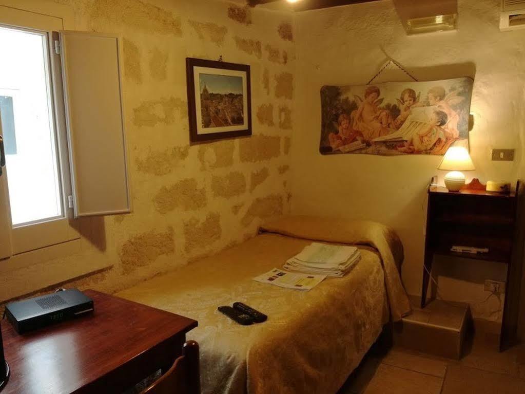 Borgo San Martino Hotel Bra Ngoại thất bức ảnh