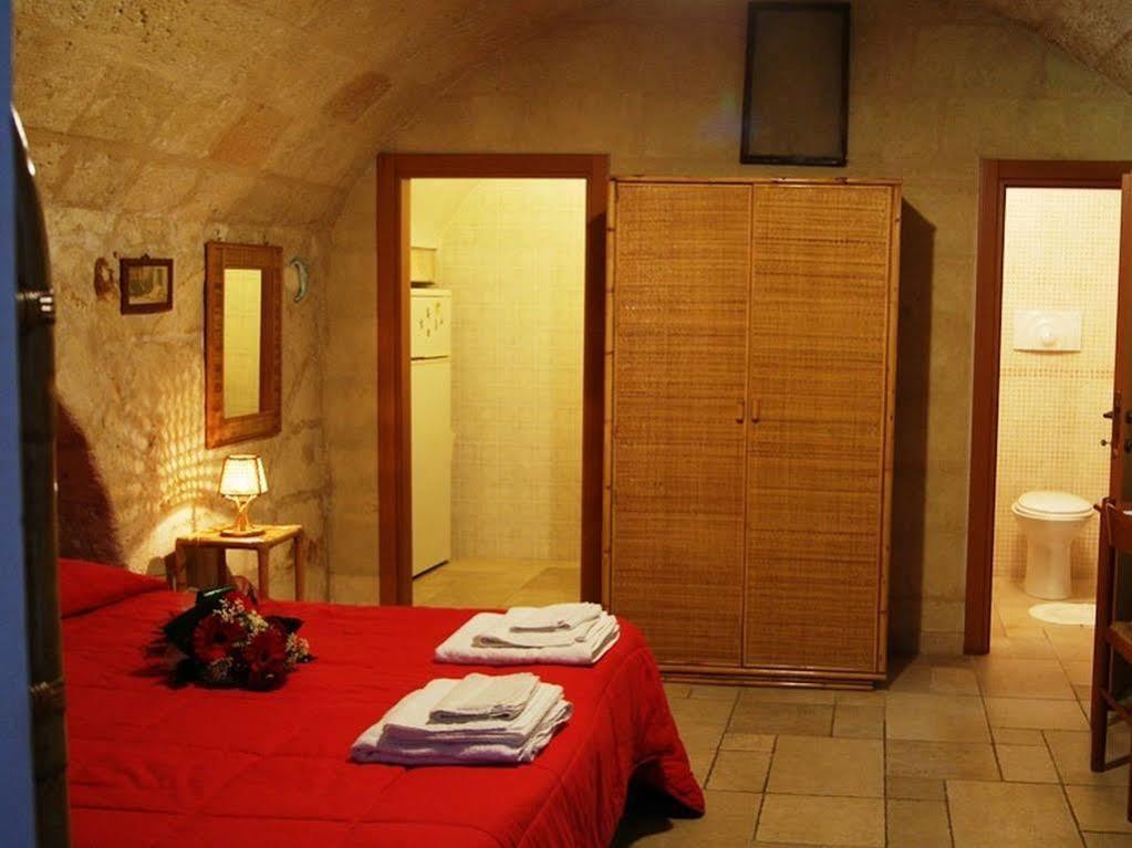 Borgo San Martino Hotel Bra Ngoại thất bức ảnh