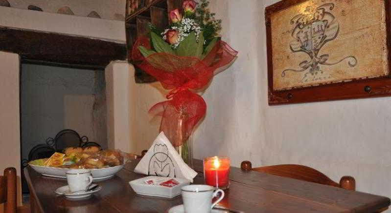 Borgo San Martino Hotel Bra Ngoại thất bức ảnh